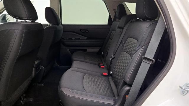 2024 Nissan Pathfinder S 4WD