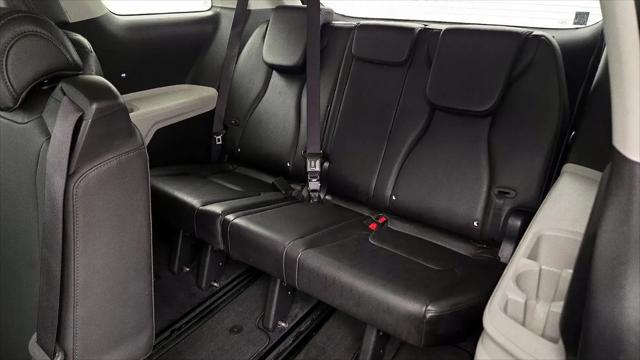 2024 Kia Carnival MPV LX Seat Package
