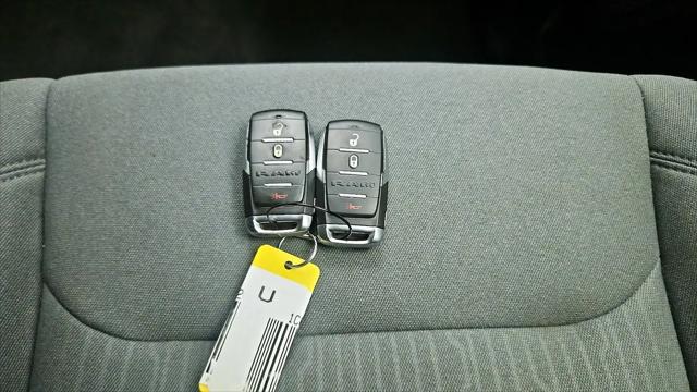 2023 Ram 1500 Big Horn Crew Cab 4x2 5'7" Box