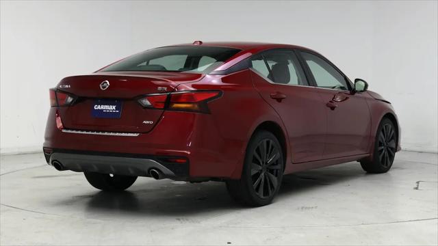 2022 Nissan Altima SR Intelligent AWD