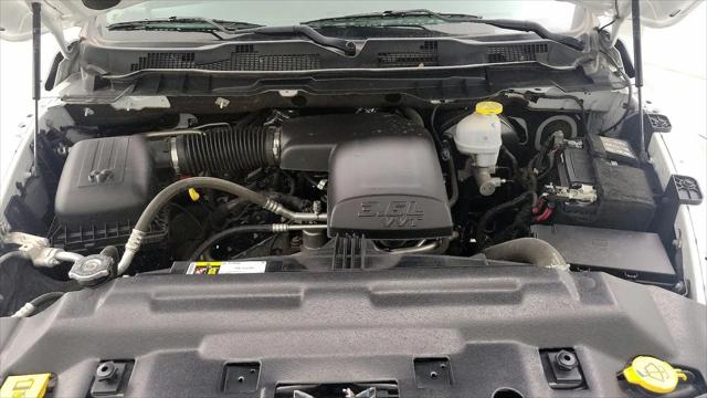 2022 Ram 1500 Classic SLT Crew Cab 4x4 5'7" Box