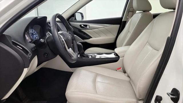 2022 INFINITI Q50 LUXE AWD