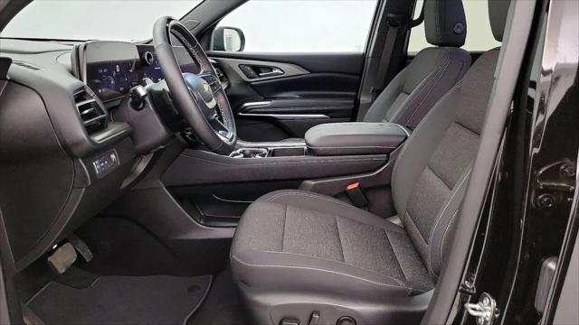 2025 Chevrolet Traverse FWD LT