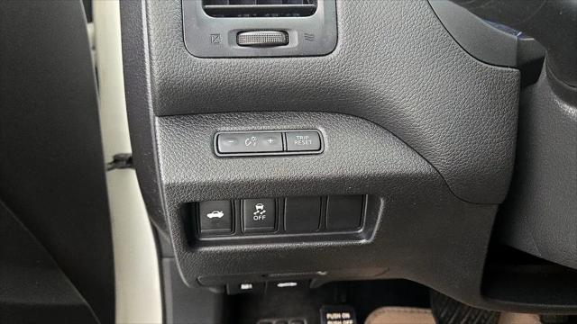 2016 Nissan Altima 2.5 SR