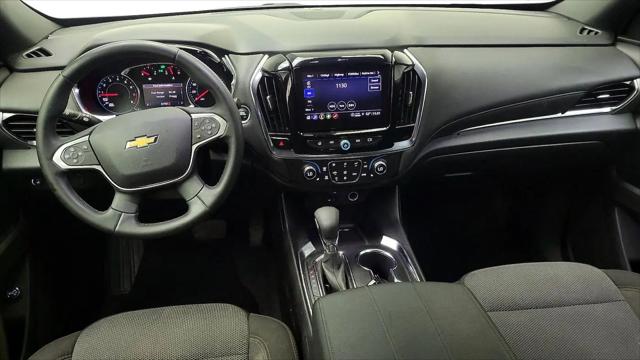 2023 Chevrolet Traverse FWD LT Cloth