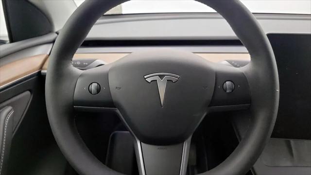 2024 Tesla Model Y Long Range Single Motor Rear-Wheel Drive