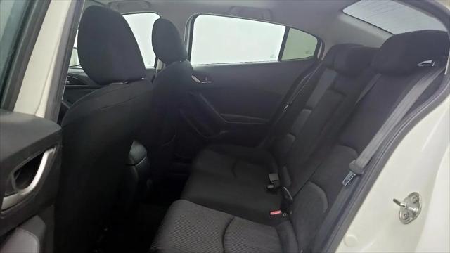 2015 Mazda Mazda3 i Touring