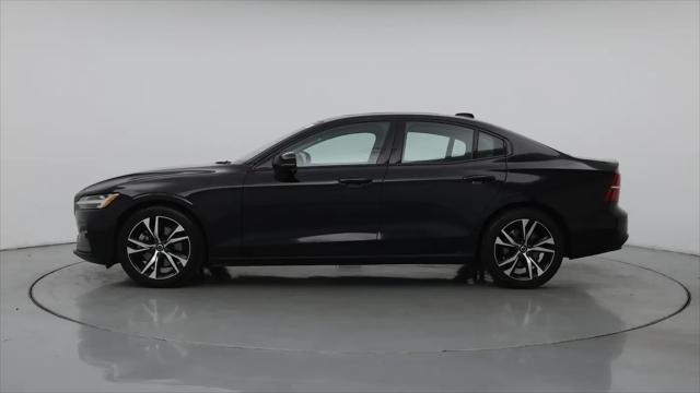 2024 Volvo S60 B5 Core Dark Theme