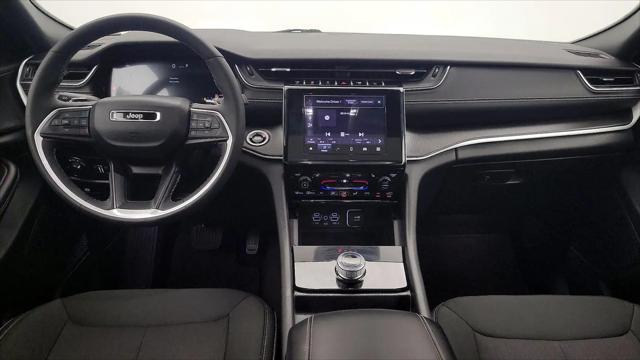 2024 Jeep Grand Cherokee Laredo X 4x4