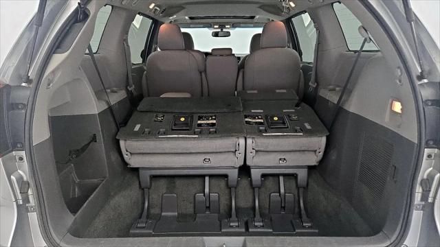 2017 Toyota Sienna XLE 8 Passenger