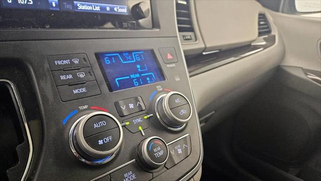 2017 Toyota Sienna XLE 8 Passenger