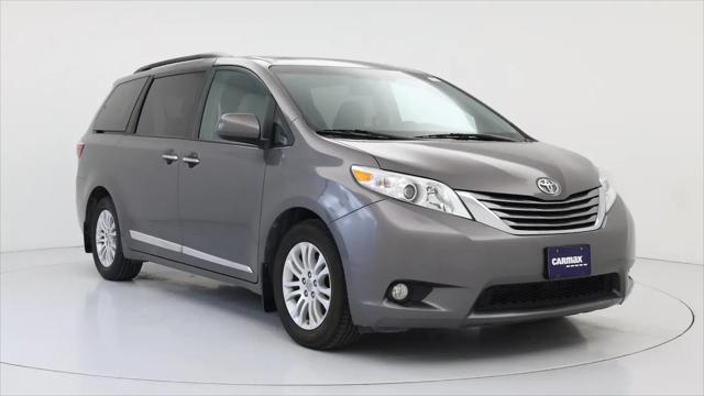 2017 Toyota Sienna XLE 8 Passenger for sale in Merriam, KS