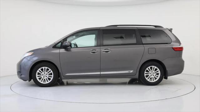 2017 Toyota Sienna XLE 8 Passenger