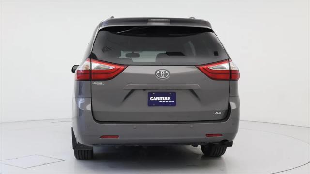 2017 Toyota Sienna XLE 8 Passenger