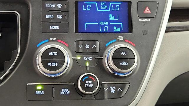 2017 Toyota Sienna XLE 8 Passenger