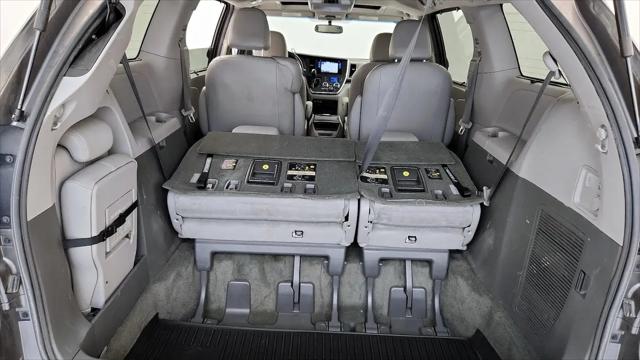 2017 Toyota Sienna XLE 8 Passenger