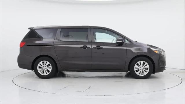2017 Kia Sedona LX