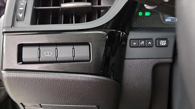 2024 Lexus ES 300h ES 300h