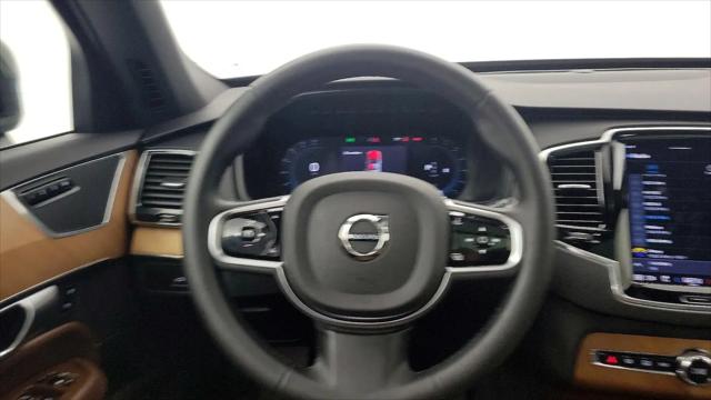 2025 Volvo XC90 B5 Plus