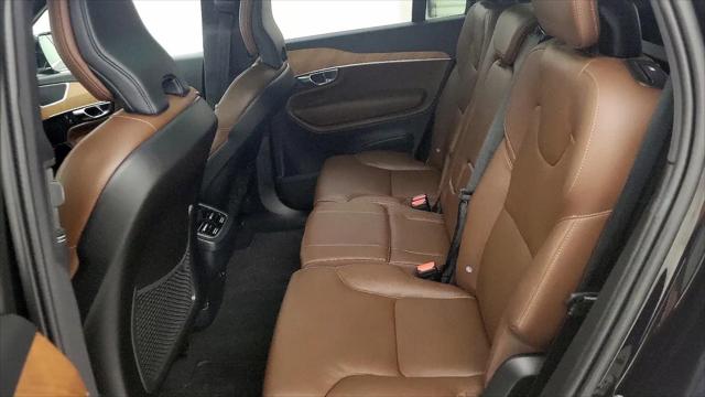 2025 Volvo XC90 B5 Plus