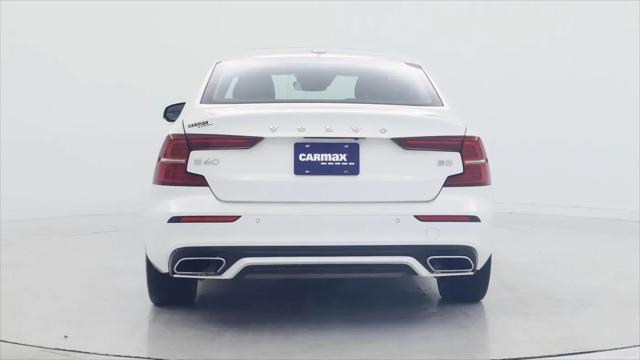 2022 Volvo S60 B5 Momentum