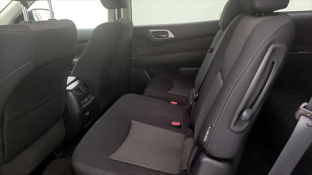 2019 Nissan Pathfinder S