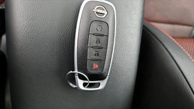 2025 Nissan Kicks SR FWD