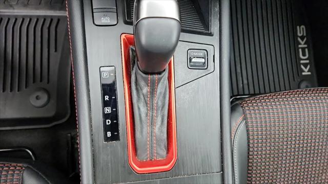 2025 Nissan Kicks SR FWD