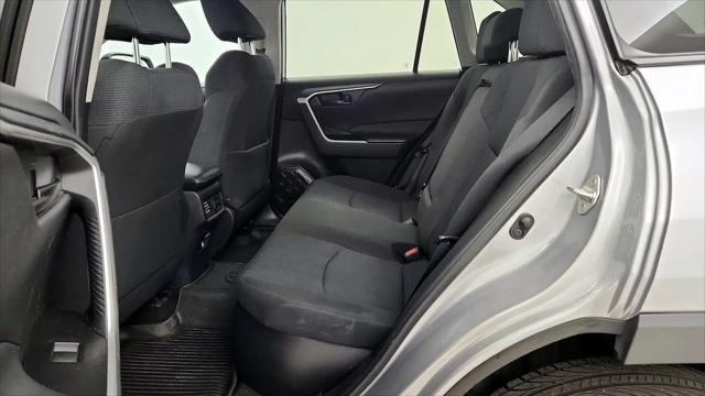2022 Toyota RAV4 Hybrid LE