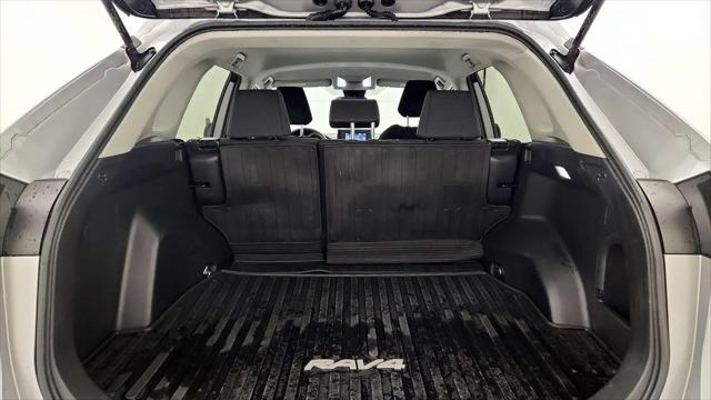 2022 Toyota RAV4 Hybrid LE