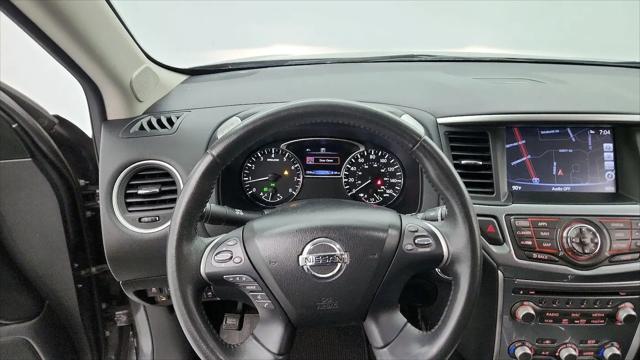 2017 Nissan Pathfinder SL
