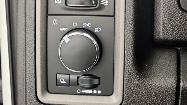 2023 Ram 1500 Classic Tradesman Regular Cab 4x2 8' Box