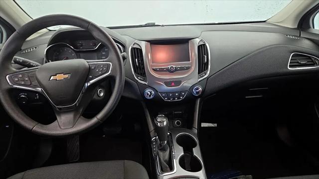 2017 Chevrolet Cruze LT Auto