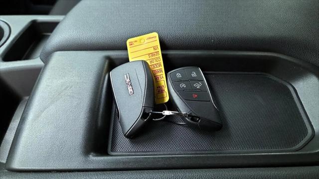 2024 GMC Sierra 1500 4WD Crew Cab Short Box Elevation with 3VL