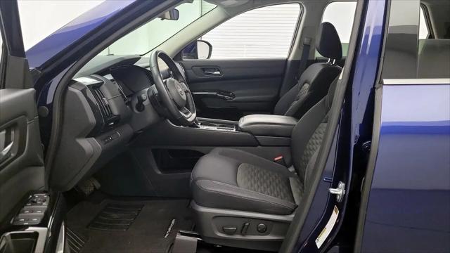 2022 Nissan Pathfinder SV 2WD