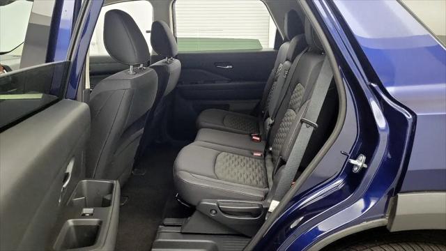 2022 Nissan Pathfinder SV 2WD