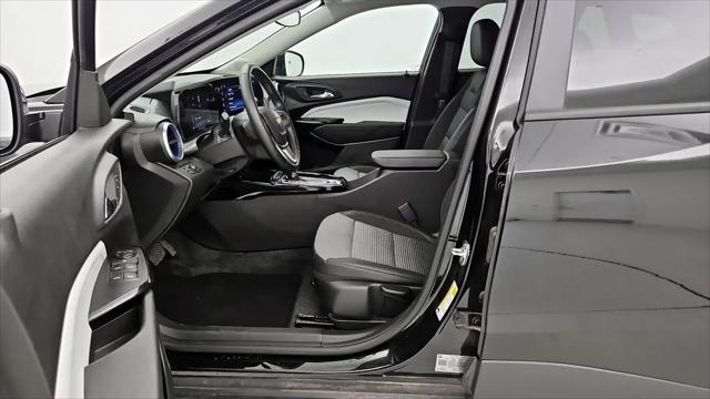 2024 Chevrolet Trax FWD LT