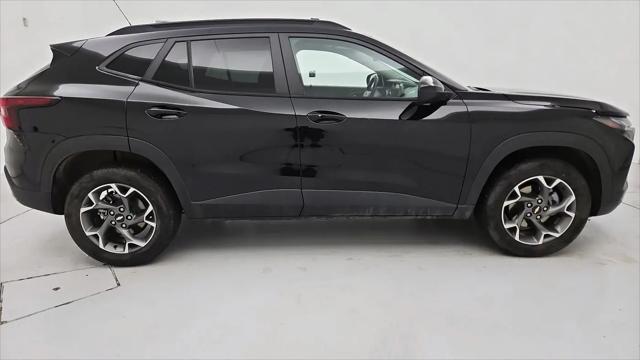 2024 Chevrolet Trax FWD LT