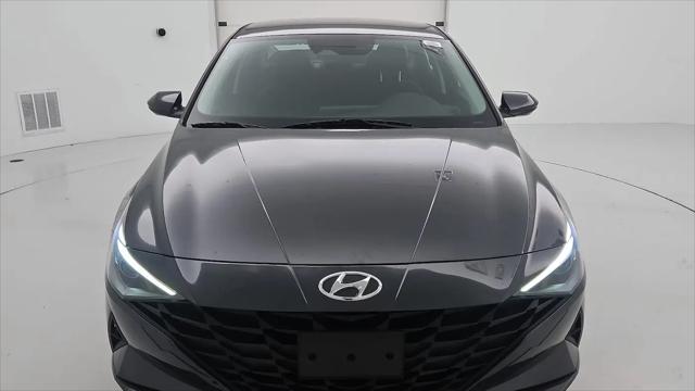 2021 Hyundai Elantra SE