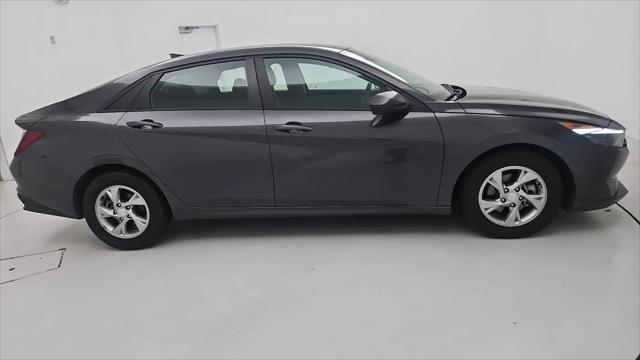 2021 Hyundai Elantra SE