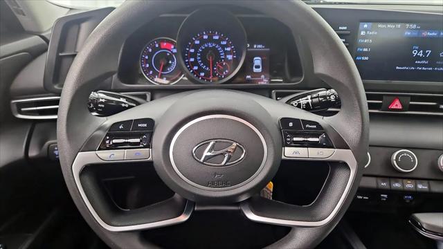 2021 Hyundai Elantra SE