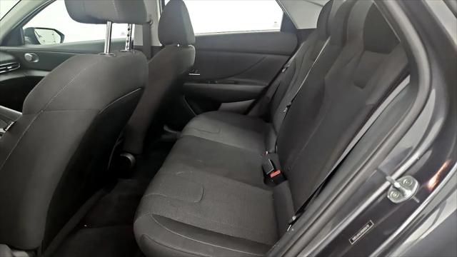 2021 Hyundai Elantra SE
