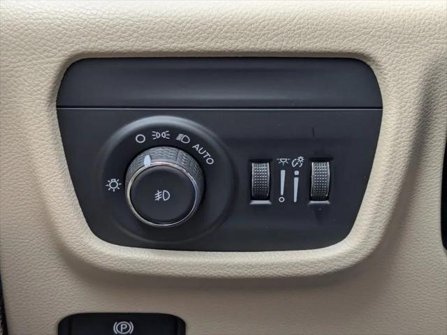 2025 Jeep Grand Cherokee Limited 4x2