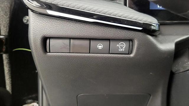 2025 Nissan Kicks SR FWD