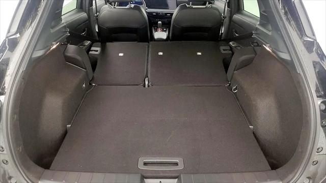 2025 Nissan Kicks SR FWD
