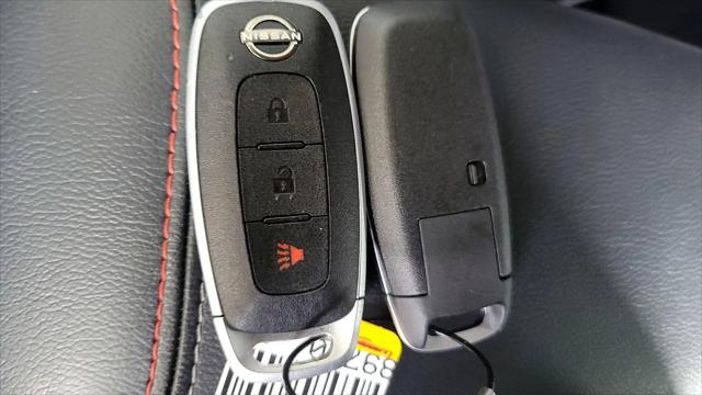 2025 Nissan Kicks SR FWD