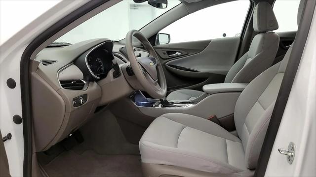 2022 Chevrolet Malibu FWD 1FL