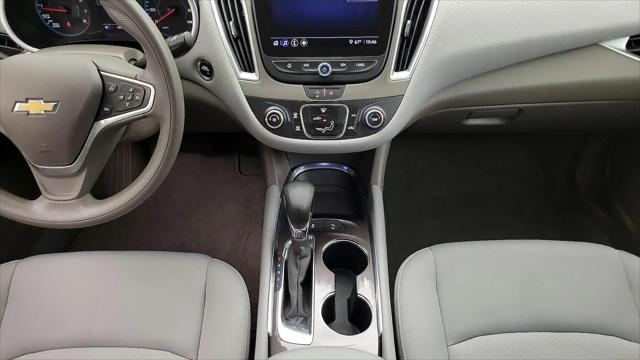 2022 Chevrolet Malibu FWD 1FL