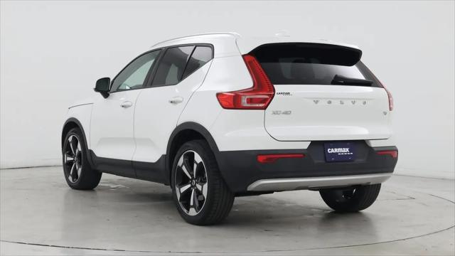 2020 Volvo XC40 T4 Momentum