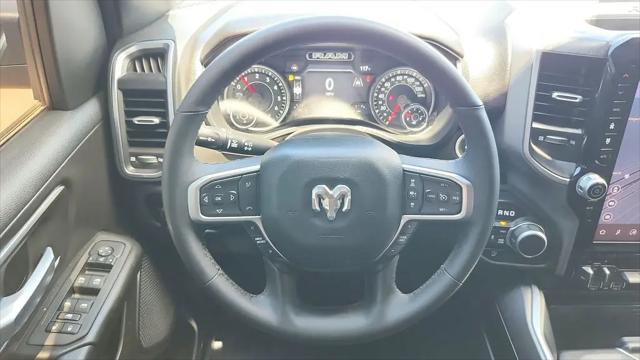 2025 Ram 1500 Big Horn Crew Cab 4x4 5'7" Box